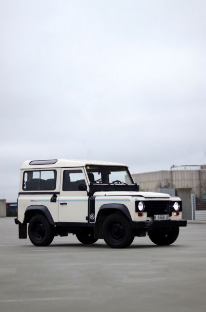 1980 Land Rover Defender Santana 88