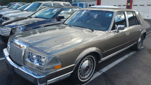 1987 Lincoln Continental