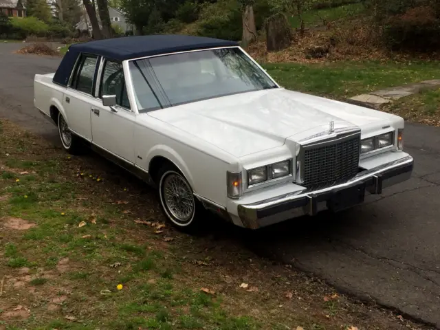 1987 Lincoln Town Car