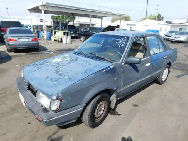 1987 Mazda 323 4dr Sedan De