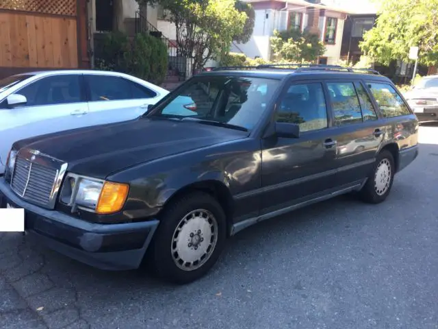 1987 Mercedes-Benz 300-Series