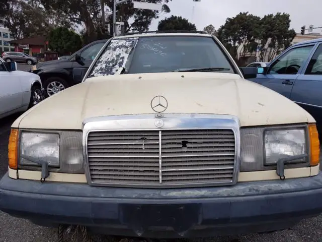 1987 Mercedes-Benz 300-Series