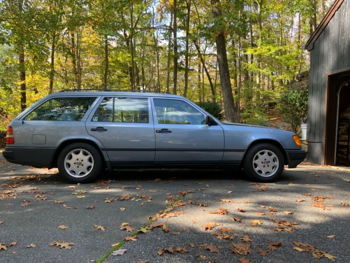 1987 Mercedes-Benz 300-Series