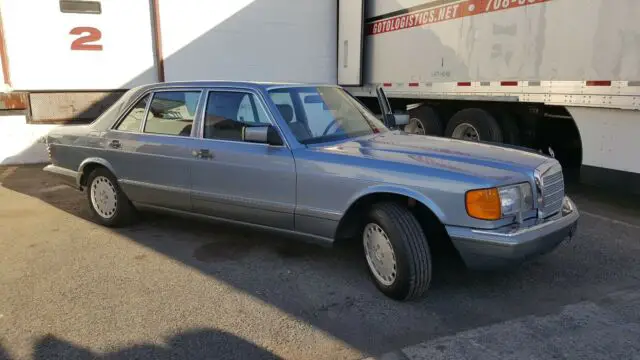 1987 Mercedes-Benz 500-Series