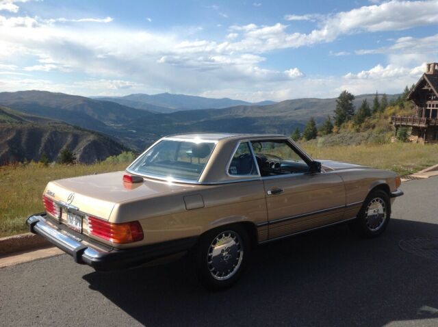 1987 Mercedes-Benz SL-Class