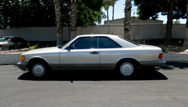 1987 Mercedes-Benz 500-Series 560SEC