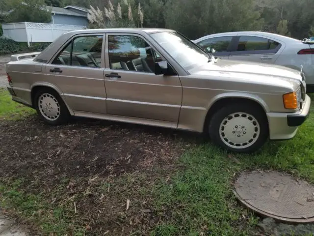 1987 Mercedes-Benz 190-Series 2.3-16