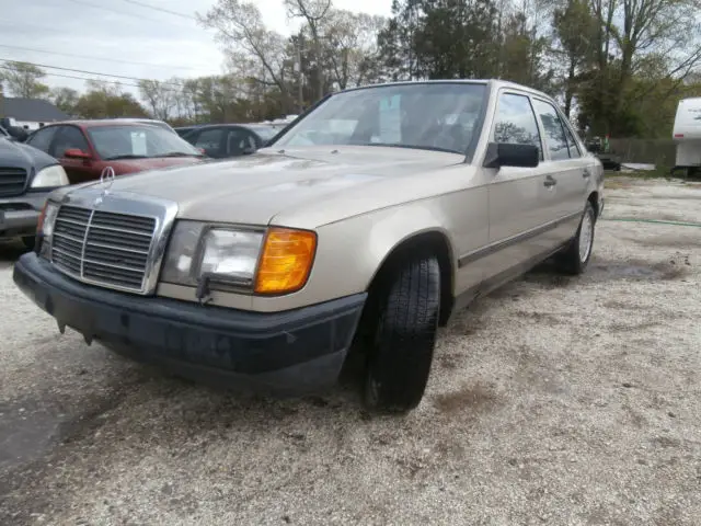 1987 Mercedes-Benz 300-Series 1987 Mercedes-Benz 300DTurbo Sedan 3.0L Bio Diesel