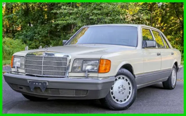 1987 Mercedes-Benz 300-Series 4 Dr Turbodiesel