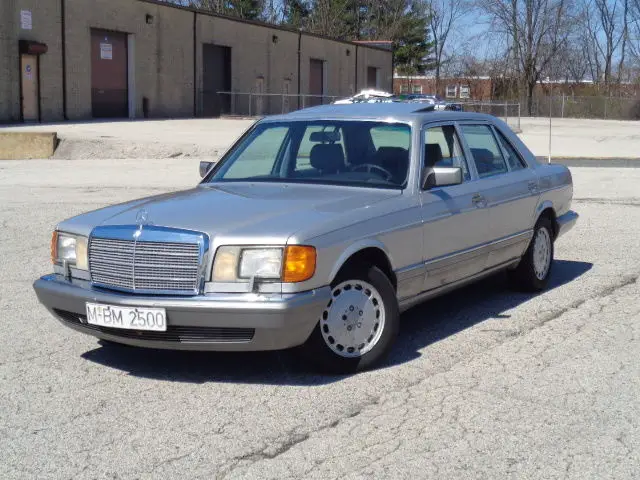 1987 Mercedes-Benz 300-Series 4dr Sedan 30