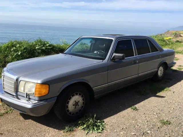 1987 Mercedes-Benz 500-Series 560 SEL