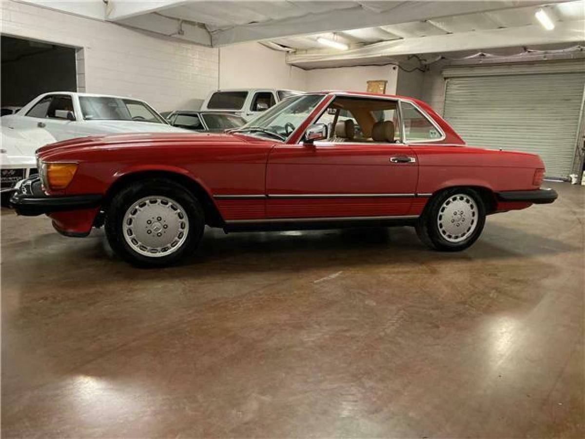 1987 Mercedes-Benz 500-Series 560SL