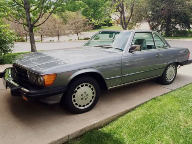 1987 Mercedes-Benz SL-Class 560 SL