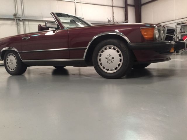 1987 Mercedes-Benz 500-Series