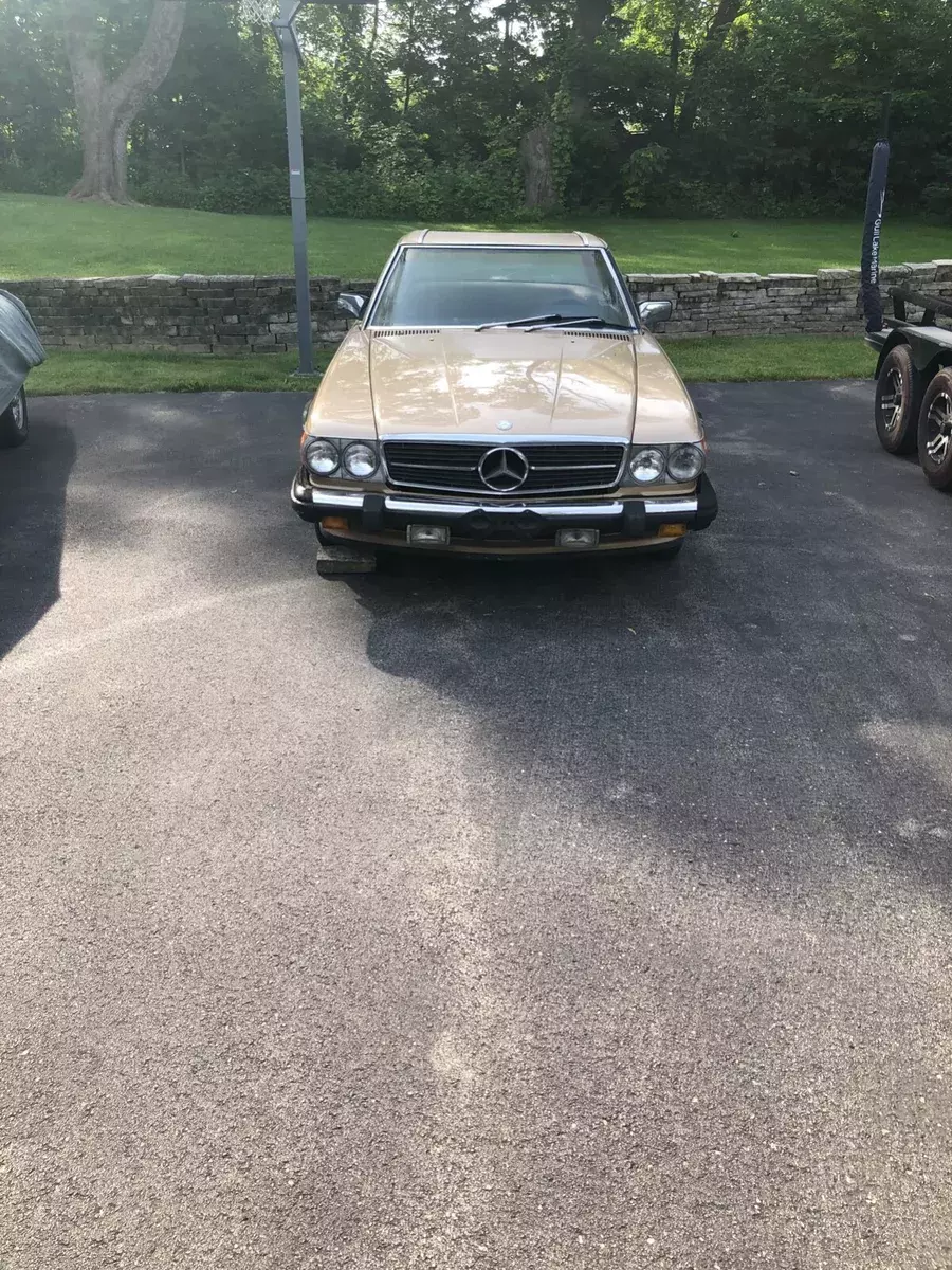 1987 Mercedes-Benz SL-Class base, front spoiler