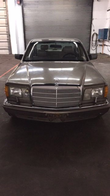 1987 Mercedes-Benz 400-Series SEL