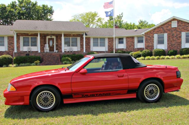 1987 Ford Mustang 