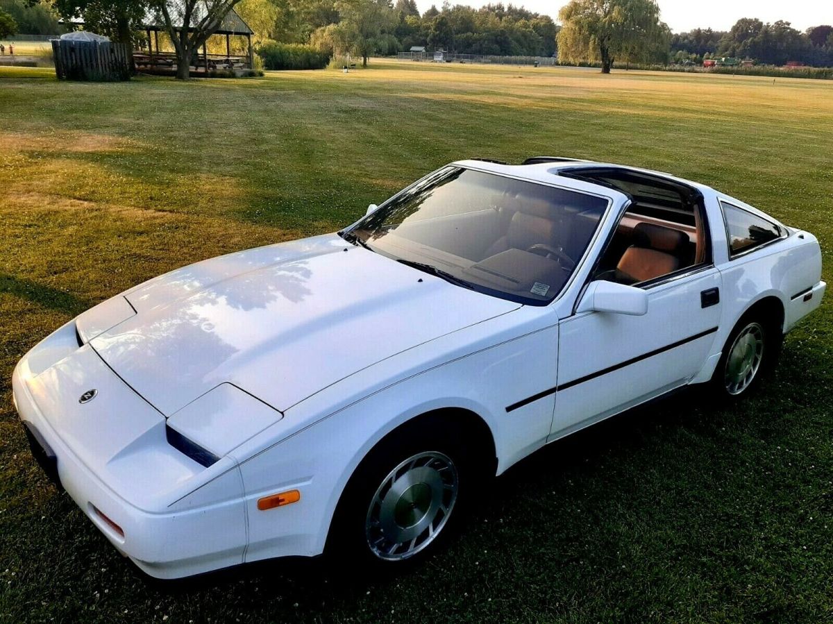 1987 Nissan 300ZX 2 seater sports car W/Leather Manual Shift (CLEAN)