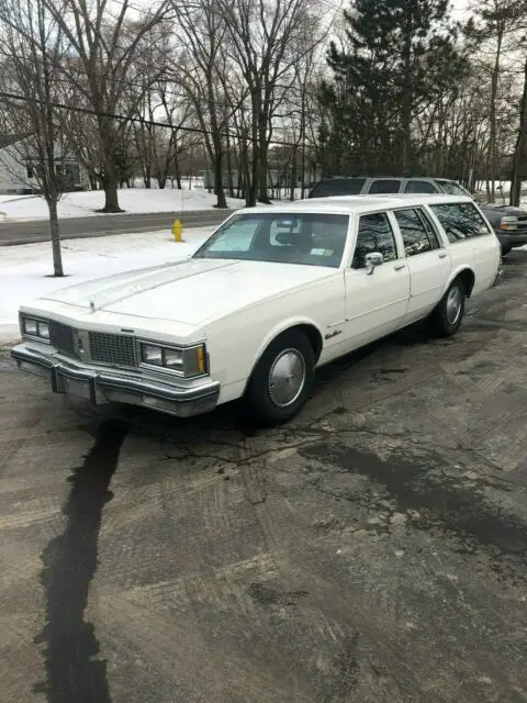 1987 Oldsmobile Custom Cruiser For Sale