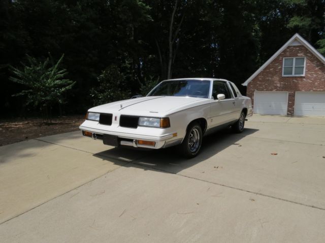 1987 Oldsmobile Cutlass Salon