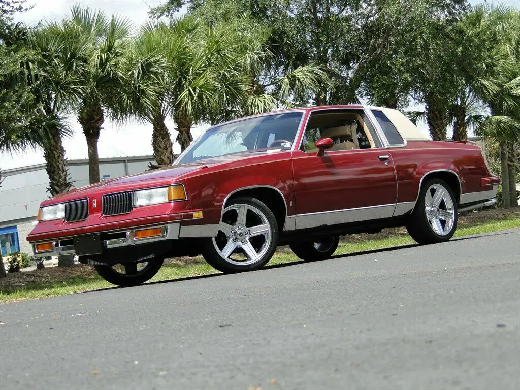 1987 Oldsmobile Cutlass Brougham