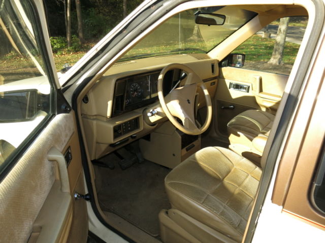1987 Plymouth Grand Voyager