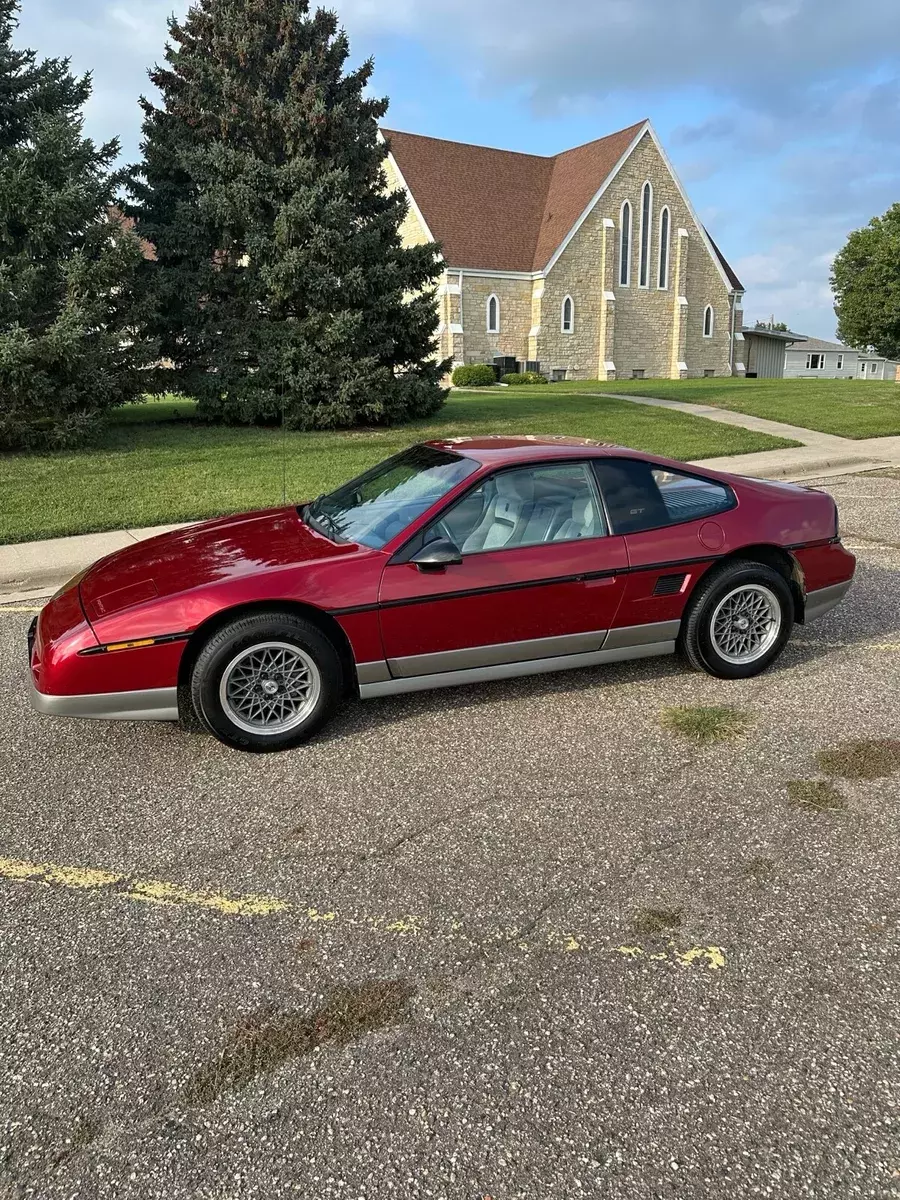 1987 Pontiac Fiero GT