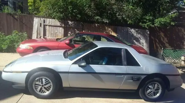 1987 Pontiac Fiero