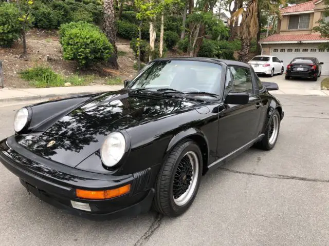 1987 Porsche 911 targa