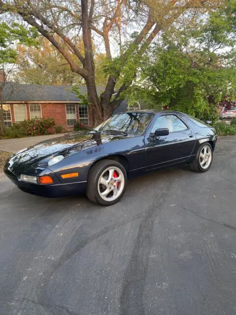 1987 Porsche 928 S4