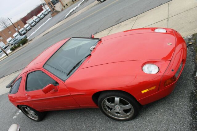 1987 Porsche 928 S2