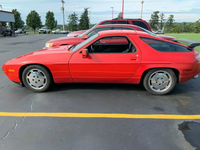 1987 Porsche 928 S4