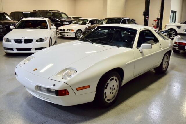 1987 Porsche 928 S4