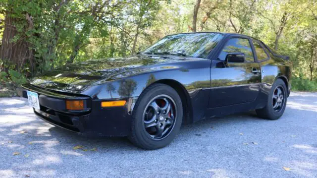 1987 Porsche 944 Base