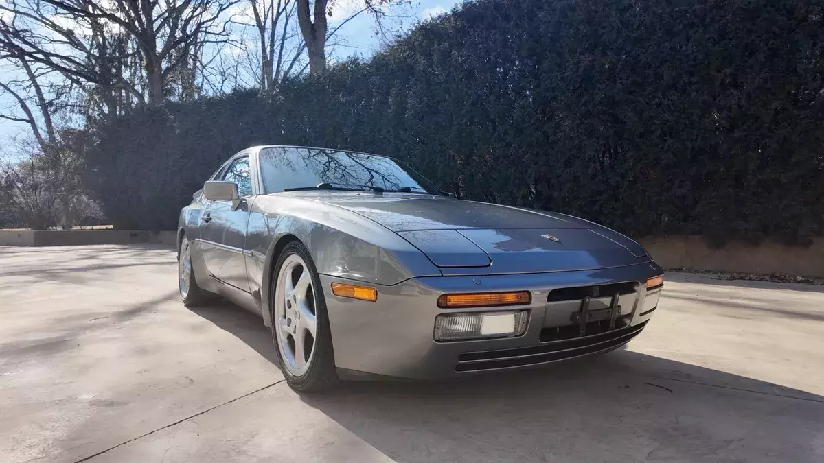 1987 Porsche 944