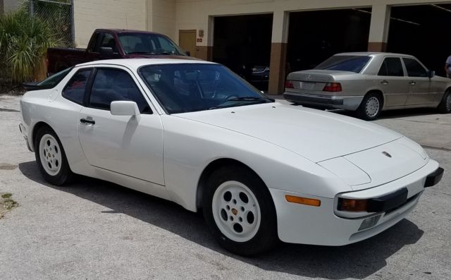 1987 Porsche 944