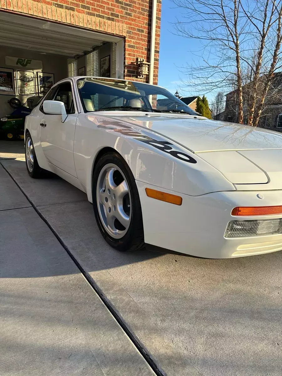 1987 Porsche 944 Turbo