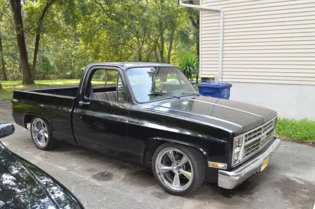 1987 Chevrolet C-10 Custom Deluxe