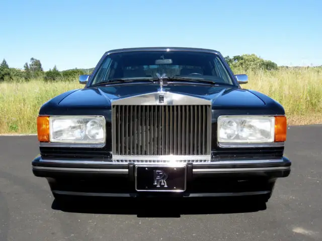 1987 Rolls-Royce Silver Spirit/Spur/Dawn LWB