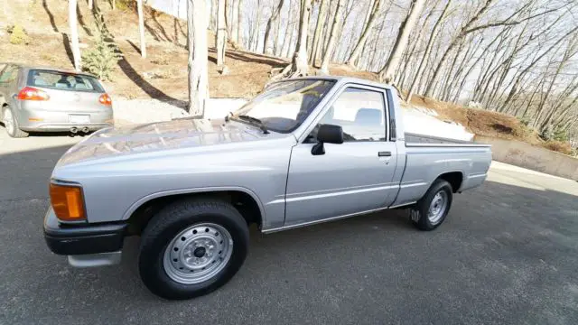 1987 Toyota Pickup Vinyl