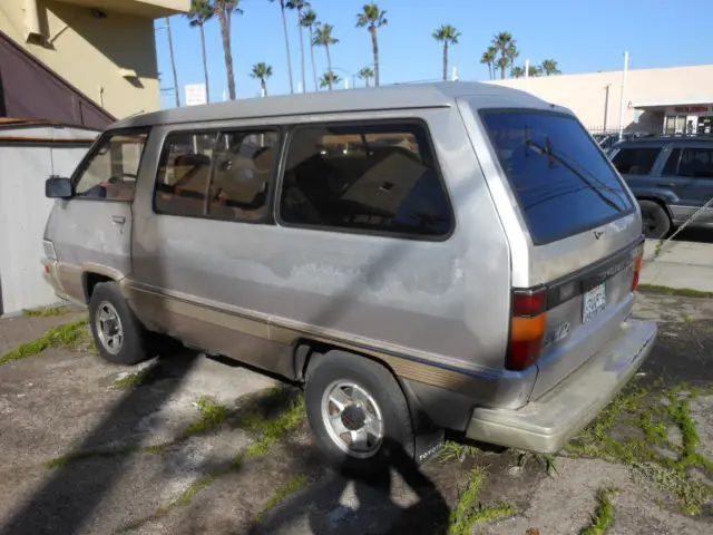 1987 Toyota Van