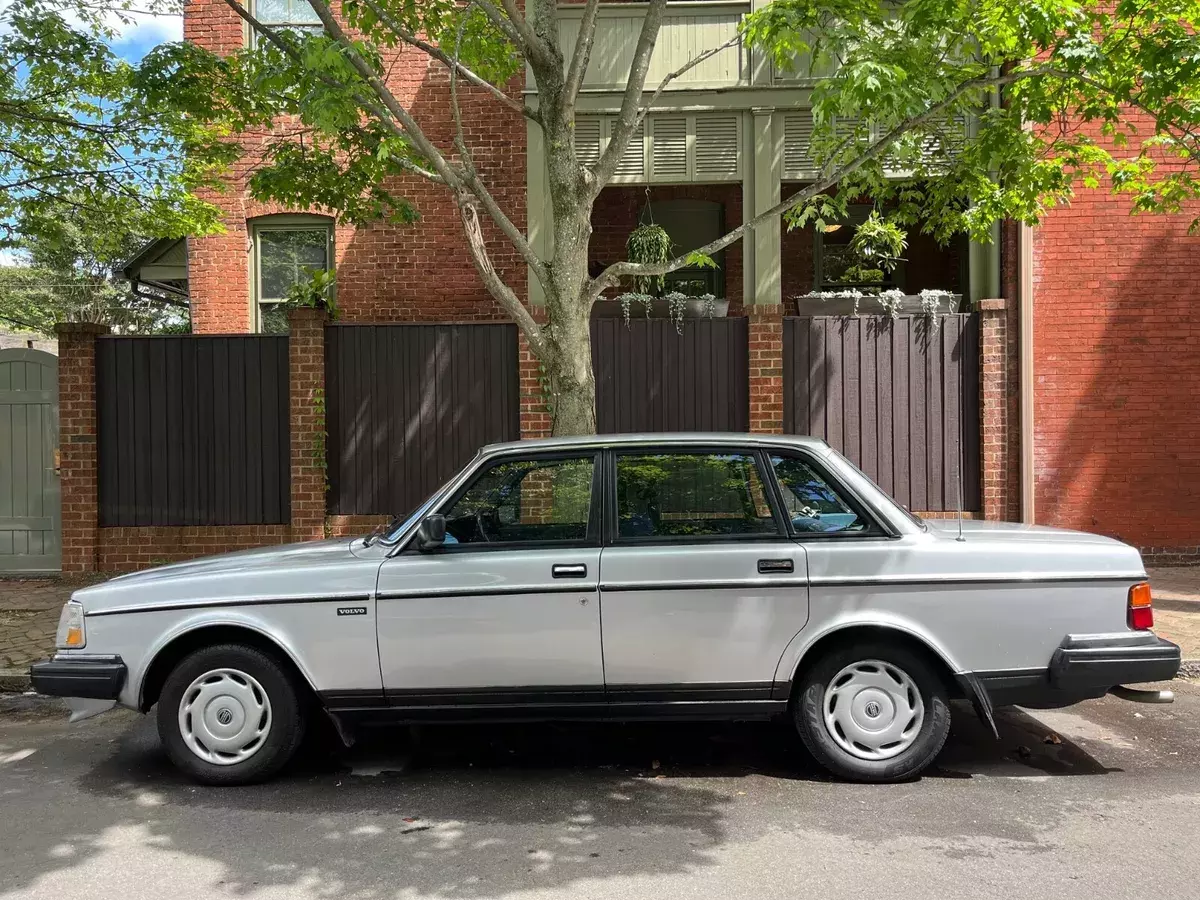 1987 Volvo 240 DL