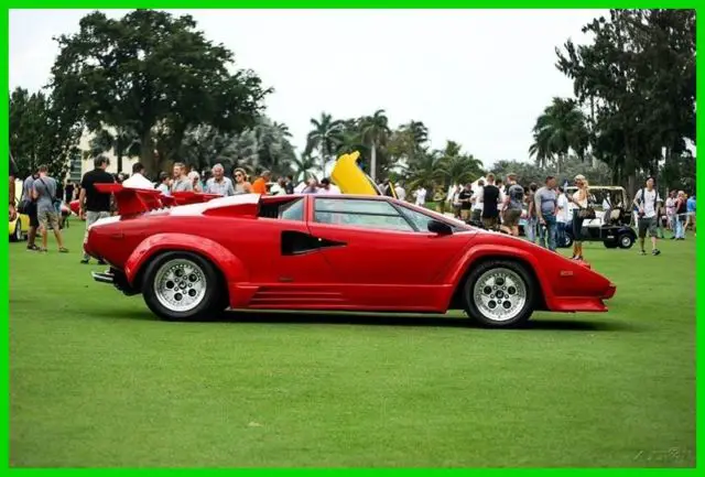 1988 Lamborghini Countach AUTOGRAPHED BY VALENTINO BALBONI FULLY SERVICED