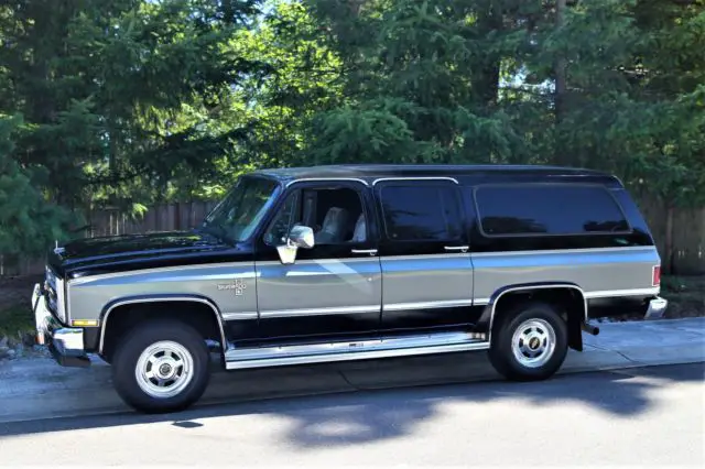 1988 Chevrolet Suburban SILVERRADO