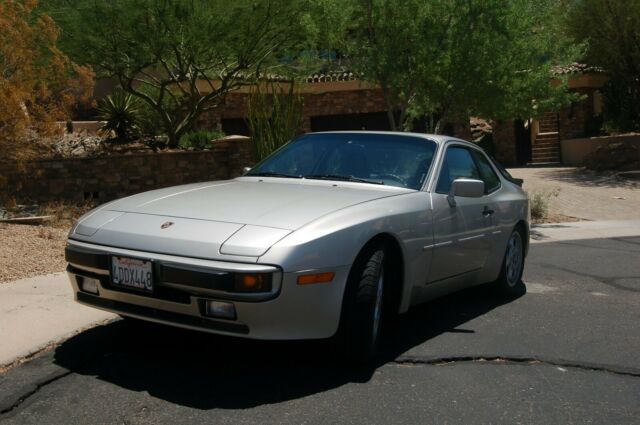 1988 Porsche 944 celebration edition