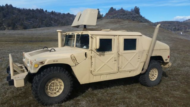 1900 Hummer H1 1988 Humvee Slant Back