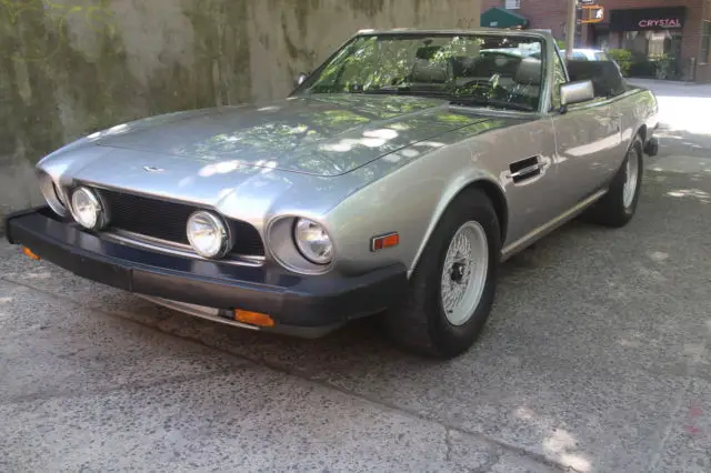 1988 Aston Martin V8 Volante