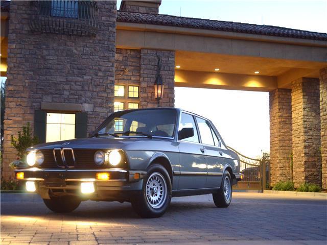 1988 BMW 5-Series 4-door