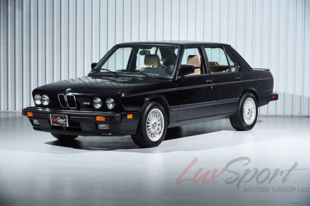 1988 BMW M5 Sedan --