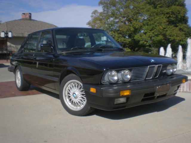 1988 BMW M5